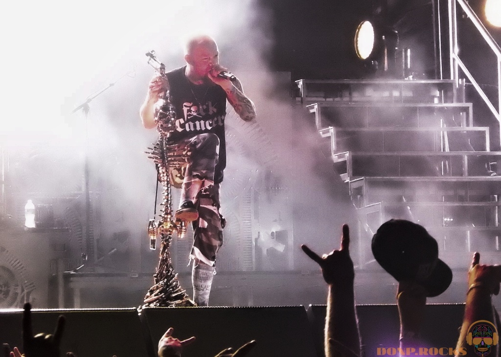 Ivan Moody of Five Finger Death Punch at Sonic Boom 2015.