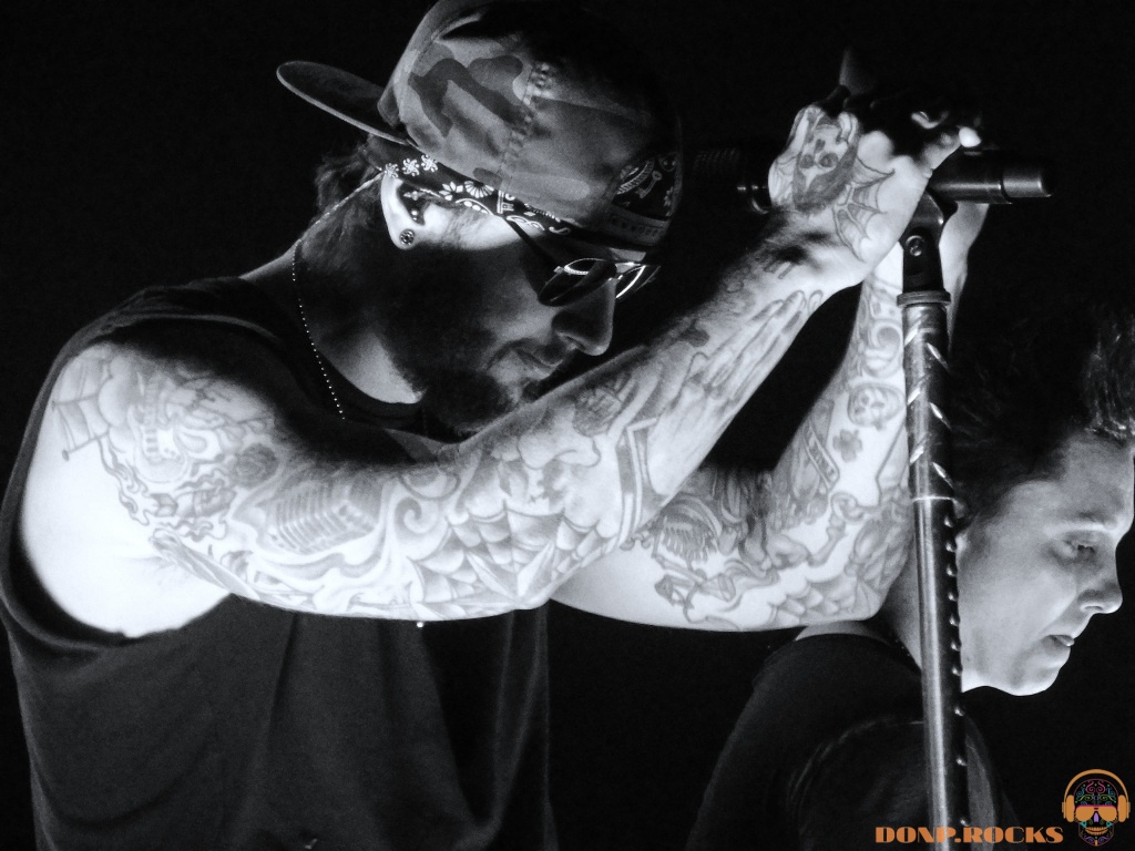 M. Shadows of A7X Loudwire Metal Album of the Year